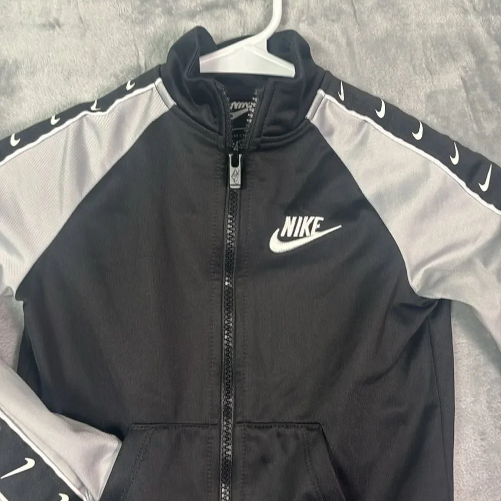 Nike Kids Black White Logo Athletic Track Full Zip Jacket Size 4T